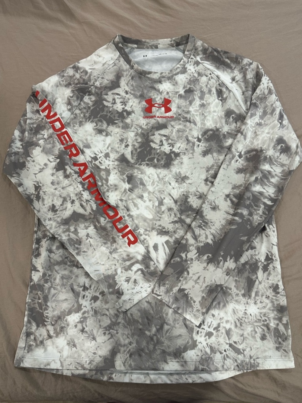 Under Armour Men’s Gray White Tie-Dye Long Sleeve Performance Tee with Red Logo